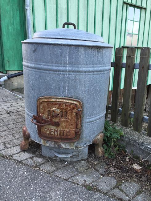 Antiquitäten:Maschinen:Waschzuber:Waschzuber "Zenith" mit gusseisernen